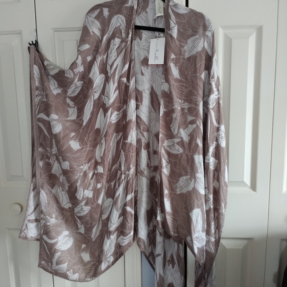 Simply Noelle Kimono Poncho Cape Shawl Wrap Taupe and Cream One Size - Picture 3 of 11